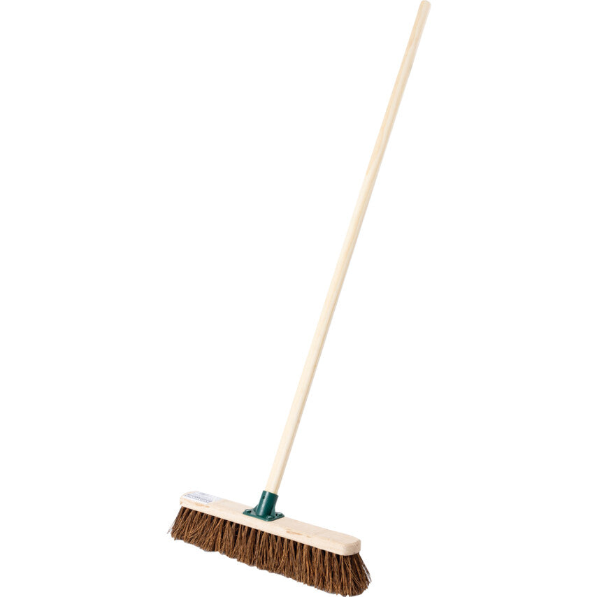18" STIFF BASSINE BROOM WITH 48"WOODEN HANDLE รหัส COT9071210K